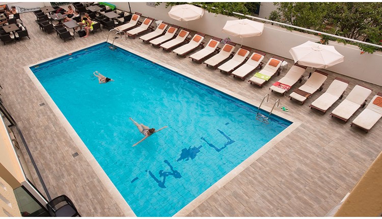 Pela Maria Hotel, Крит